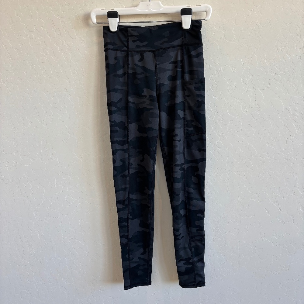 Gap Girls size XXL Black Camo Leggings, Gum